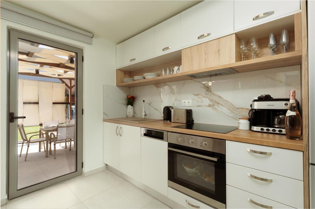 Villa Menta Platanes  Luaran gambar